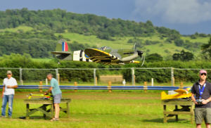 mike-spit.jpg (69461 bytes)